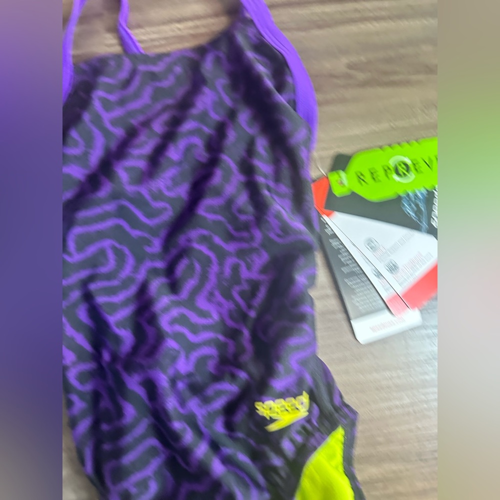 Speedo One Piece Swimsuit Purple Black Print Neon Yellow Lining Size 7/8 NWT - Picture 4 of 10